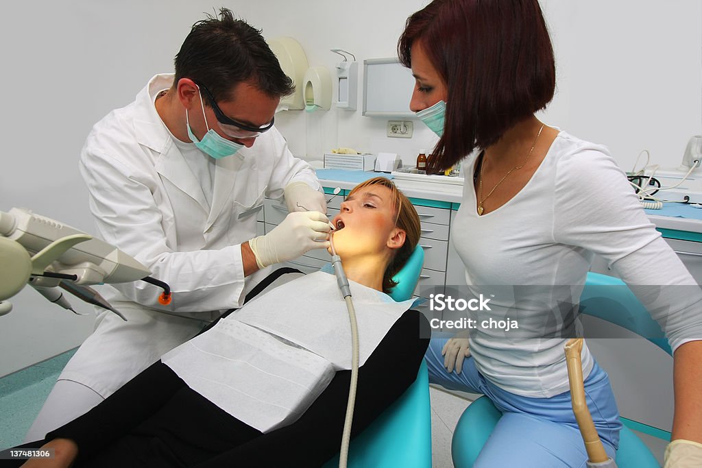 Pretty young girl del dentista - Foto de stock de Artículo médico libre de derechos