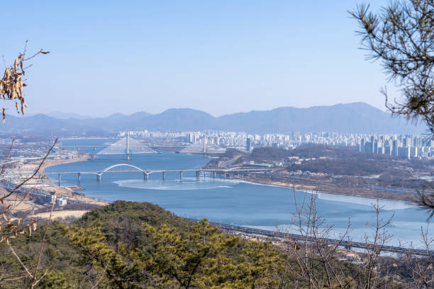 istock The scenery of the Han River seen from Mt. Acha 1374833682