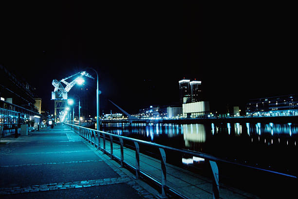 istock Puerto Madero night 137509322