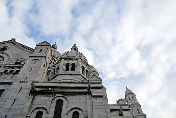 istock Sacre Coeur in Paris 137509616