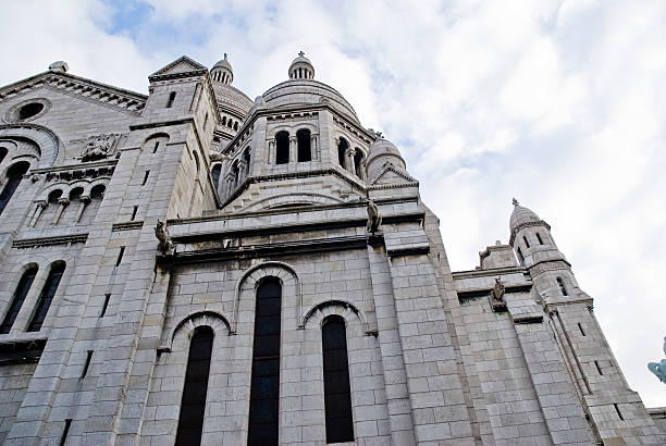 istock Sacre Coeur in Paris 137509660