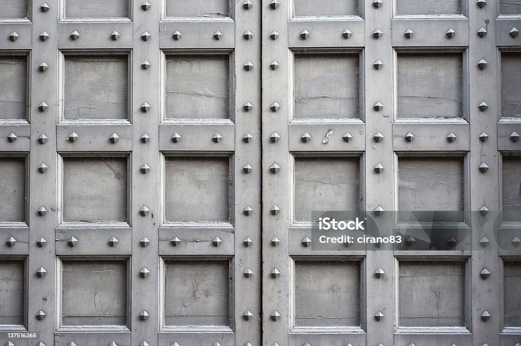 Porta principal do castelo Close-Up - Foto de stock de Muro royalty-free