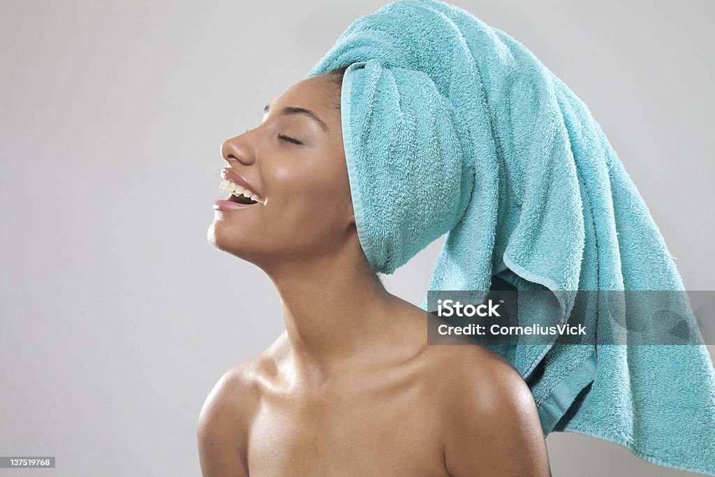 Jovial mulher após Tratamento em spa - Royalty-free Tratamento Capilar Foto de stock
