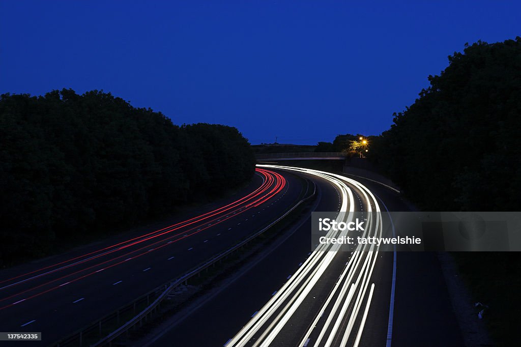 Autopista, carretera de noche - Foto de stock de Coche deportivo libre de derechos