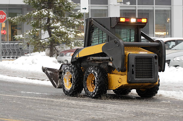istock Snow Plow speeding through a parking lot 137578029