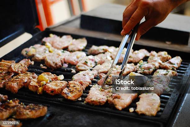 Saftiges Schweinefleisch Vom Grill Stockfoto und mehr Bilder von Abnehmen - Abnehmen, Fleisch, Fotografie