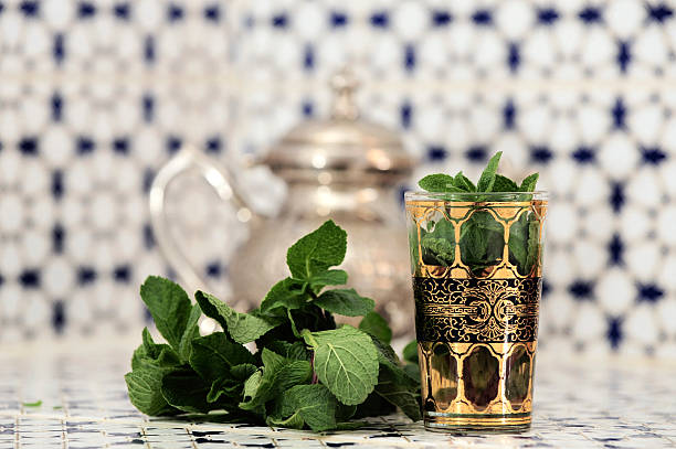 maroccan herbata mennicy ii - mint tea zdjęcia i obrazy z banku zdjęć
