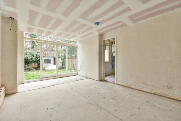 istock house in need of repair 1376390717