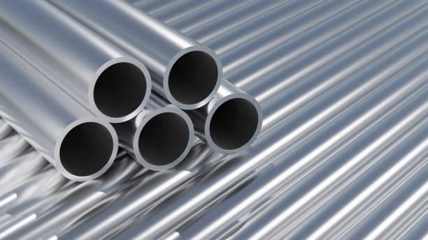 grupo, conjunto de tubos de aleación de aluminio de acero inoxidable galvanizado brillante de alta calidad nuevos y simples apilados, tubos de hierro, materiales de construcción industrial, almacenamiento de suministros, stock de almacén, nadie - metal aluminum steel pipe fotografías e imágenes de stock