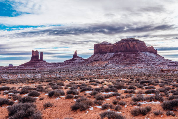 istock Stunning landscape of Monument Valley in Utah 1376710341