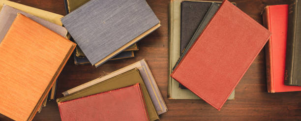 istock a background of several old hardcover vintage books 1376876247