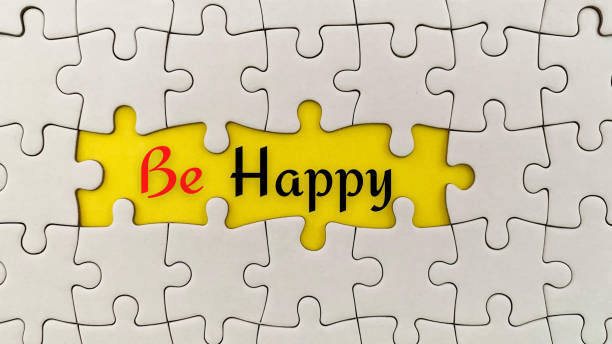 istock Jigsaw puzzle with text - Be happy. Conceptual 1377072546