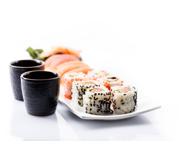 set sushi - japanese cuisine temaki sashimi sushi foto e immagini stock