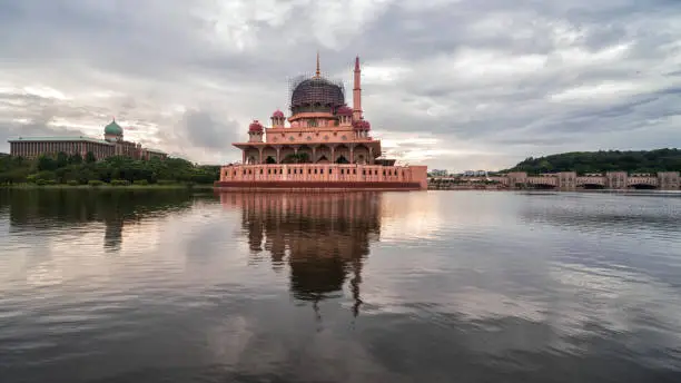 Photo of Putrajaya mosque sunrise