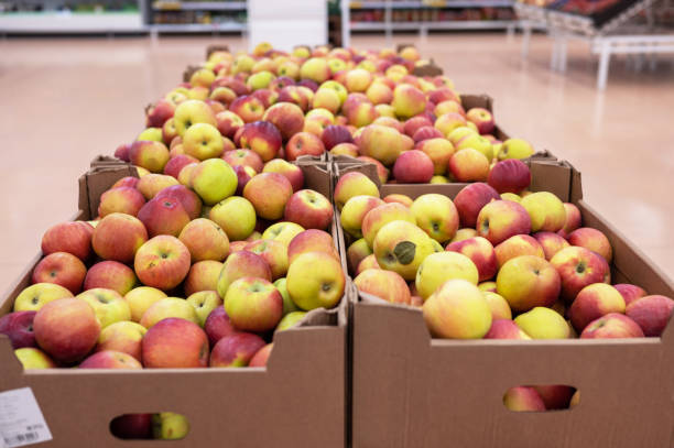 istock Assortment of fresh apples 1377673712