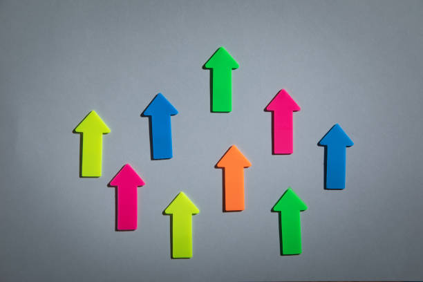 istock Leader arrow leading team. Leadership 1377977727
