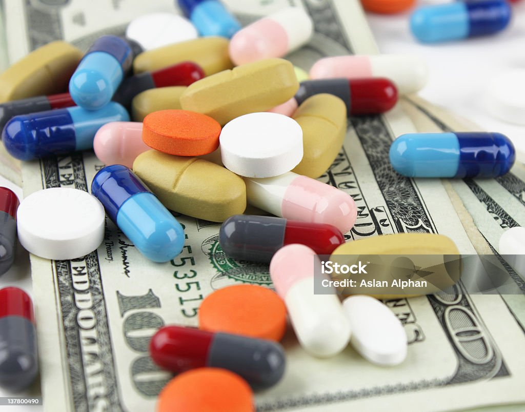 Medicamento de gastos - Foto de stock de Medicamento libre de derechos