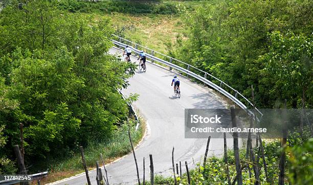 Ciclismo Immagine A Colori - Fotografie stock e altre immagini di Ciclismo - Ciclismo, Azienda vinicola, Toscana - Italia