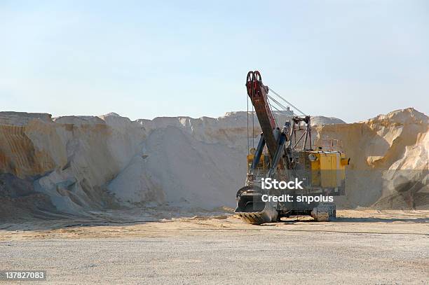 Foto de Dredge Em Sandy Ao Cast Mine e mais fotos de stock de Amontoamento - Amontoamento, Areia, Atividade