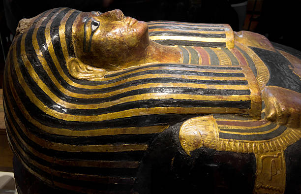 egyptian pharaoh sarcophagus an ancient egyptian pharaoh sarcophgus egyptian culture photos stock pictures, royalty-free photos & images