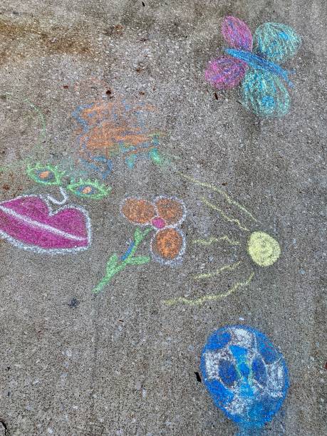 istock Street Chalk Drawings 1378405830