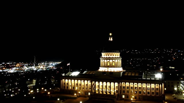 Night Time Lapse of the Utah State Capitol