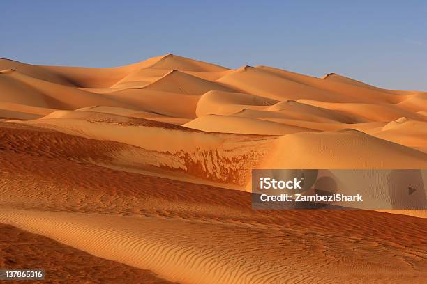 Arrab Alchali Dunes - zdjęcia stockowe i więcej obrazów Arabia Saudyjska - Arabia Saudyjska, Pustynia, Pustynia Ar-Rab al-Chali