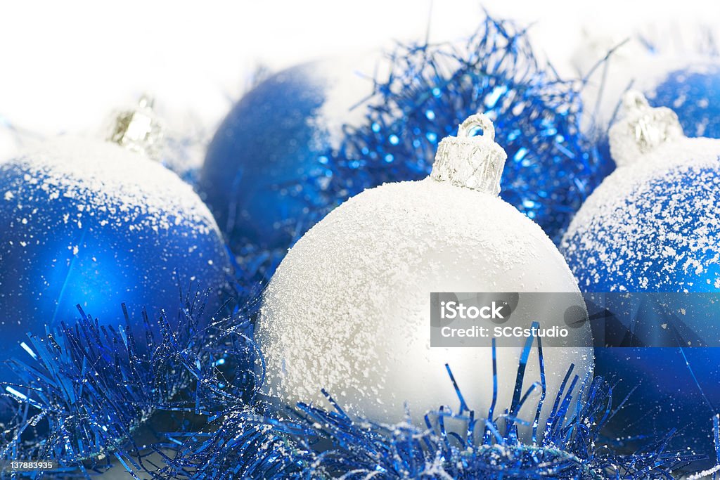 Blau und Silber Weihnachten Bälle - Lizenzfrei Blau Stock-Foto