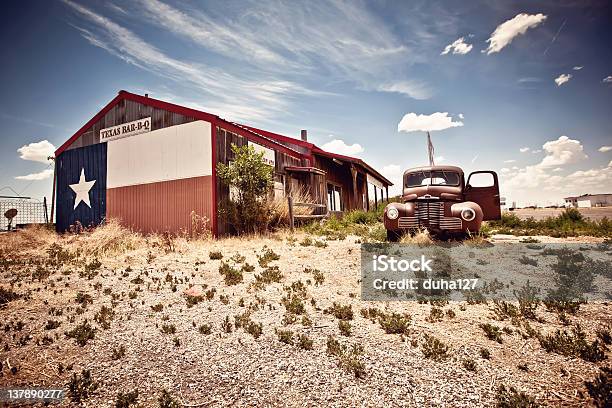 Photo libre de droit de Restaraunt Abandonné Sur La Route 66 Road Aux Étatsunis banque d'images et plus d'images libres de droit de Texas