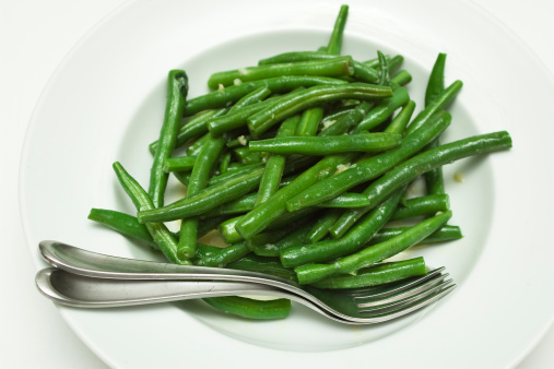 A side dish of green beans