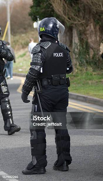 Uk Полиции В Бунт Экипировку — стоковые фотографии и другие картинки Англия - Англия, Арест, Бронированная одежда