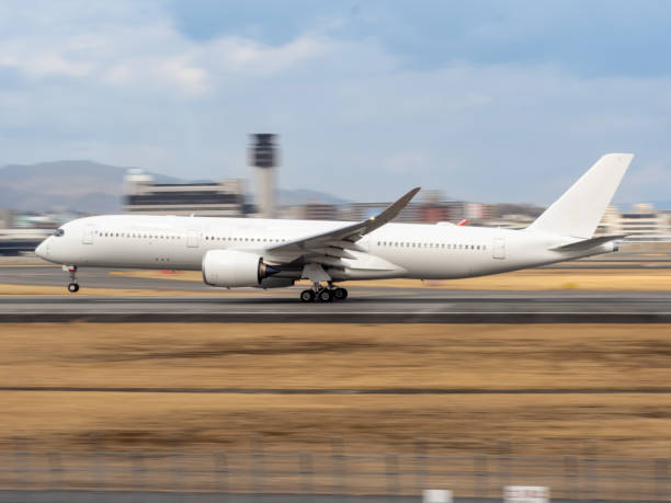 Take Off from the Airport International Airport 03/Mar./2022 : Jet plane (Airbus A350) sprinting for takeoff hit the road stock pictures, royalty-free photos & images