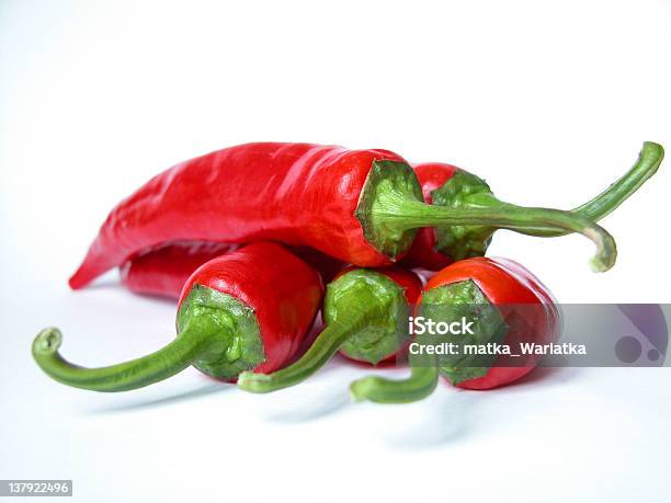 Chili Peppers Stockfoto und mehr Bilder von Cayennepfeffer - Cayennepfeffer, Chili-Schote, Fotografie