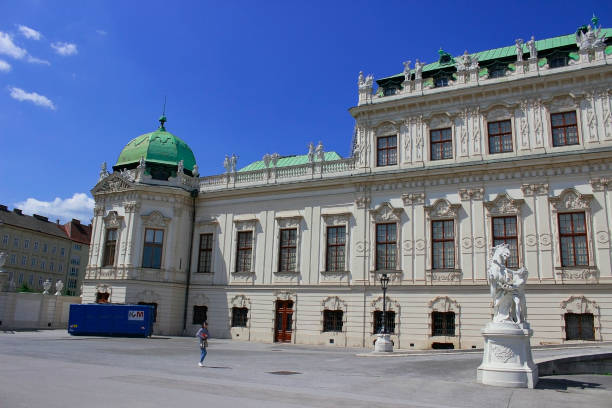 museo del belvedere a vienna austria. luoghi d'interesse di vienna austria - luogo dinteresse nazionale foto e immagini stock