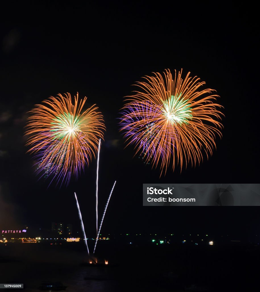 Laranja fogos de artifício - Foto de stock de Acender royalty-free