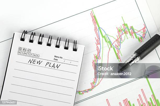 Nuevo Plan Foto de stock y más banco de imágenes de Actividades bancarias - Actividades bancarias, Billete de banco, Bolígrafo de punta esférica