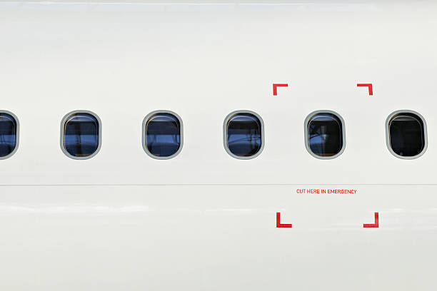 janela do avião - fuselage - fotografias e filmes do acervo