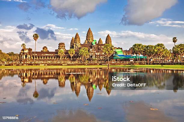 Photo libre de droit de Temple Dangkor Vat banque d'images et plus d'images libres de droit de Angkor - Angkor, Antique, Architecture