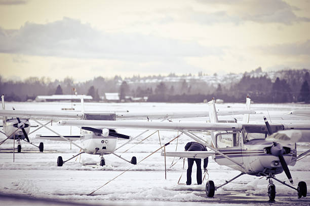 Bush planes Winter season is starting for bush pilots bush plane stock pictures, royalty-free photos & images