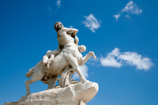 Paris-Estatua de centauro photo