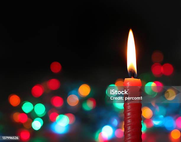 濃い色の背景に赤のキャンドル - Thank Youのストックフォトや画像を多数ご用意 - Thank You, クリスマス, お祝い