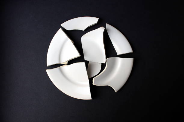 istock A broken white porcelain dish that does not stick together 1379977923