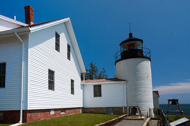 istock Bass Harbor Head Lighthouse 137999018