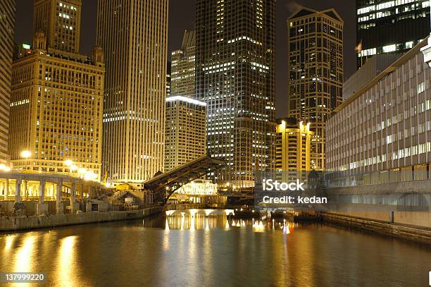 시카고 강 0명에 대한 스톡 사진 및 기타 이미지 - 0명, 가을, 강