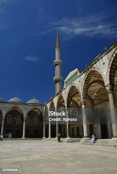 ブルーモスクの中庭 - アジア大陸のストックフォトや画像を多数ご用意 - アジア大陸, イスタンブール, イスラム教