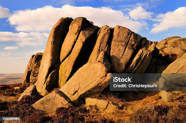 O Baratas Peak District - Fotografias de stock e mais imagens de Afloramento - Afloramento, Amanhecer, Anoitecer