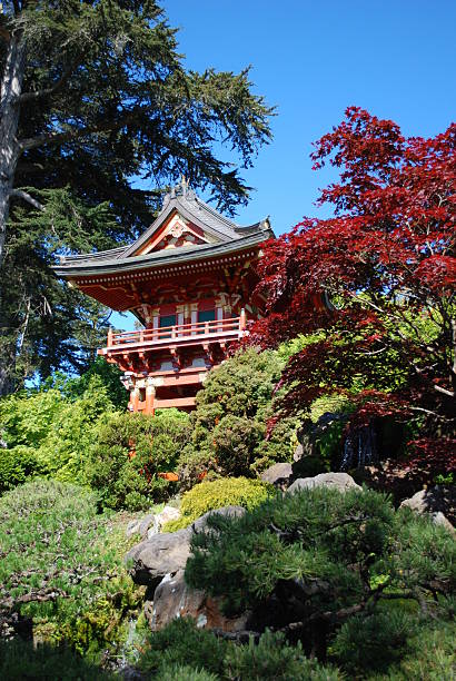 istock Small red house in Japanese Garden 138012427