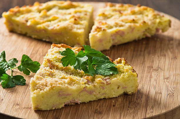 torta di patate. - torta alla crema foto e immagini stock