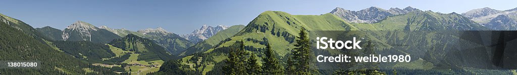 XXL Berwangertal "Panorama" - Lizenzfrei Almosen Stock-Foto