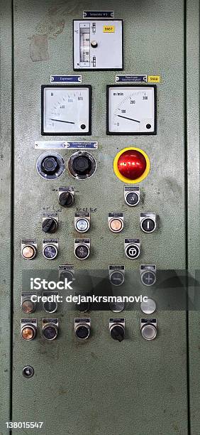 Controlo De Secretária - Fotografias de stock e mais imagens de Machinery - Machinery, Painel de Controlo, Controlo